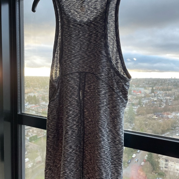 LULULEMON Miles Ahead Tank - Picture 4 of 8